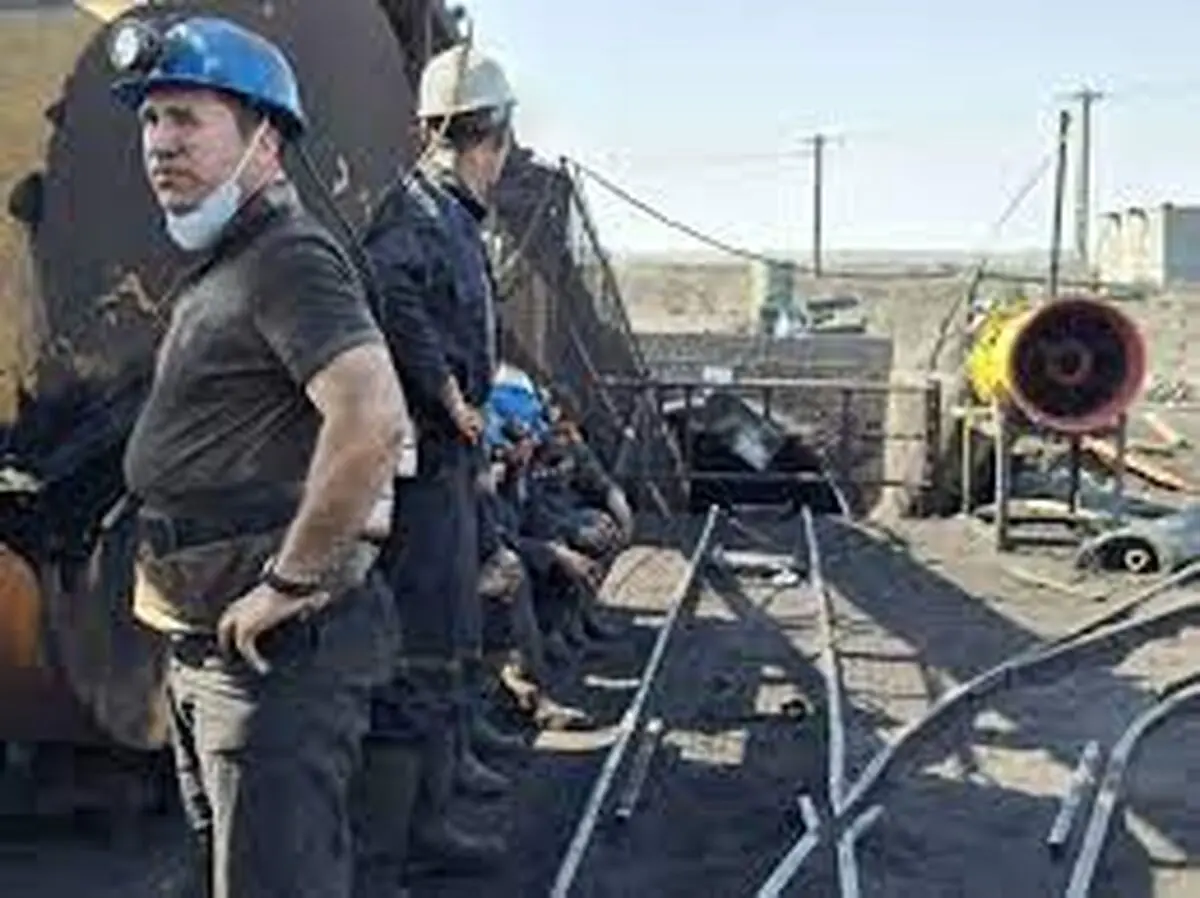 
کارگران ذغال‌سنگ معدن‌جوی طبس ۱۲ میلیون تومان حقوق می‌گرفتند!