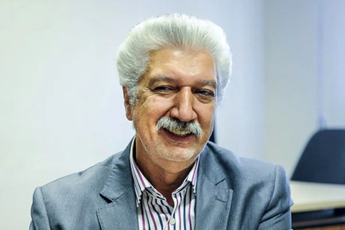 خواننده قدیمی:هنوز زنده ایم و در خانه آواز میخوانیم