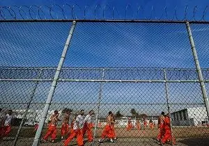 آزادی زندانی بی‌گناه آمریکایی پس از ۴۰ سال+عکس