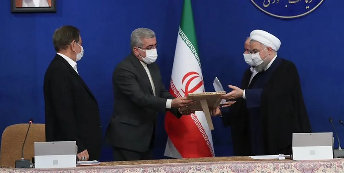 قدردانی رئیس‌جمهور از دستگاه‌های دولتی برگزیده در خدمت‌رسانی به مردم