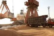 واردات ده‌ها کشتی کالای اساسی در ایام جنگ