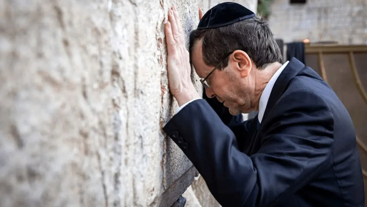 اسرائیل در لبه پرتگاه