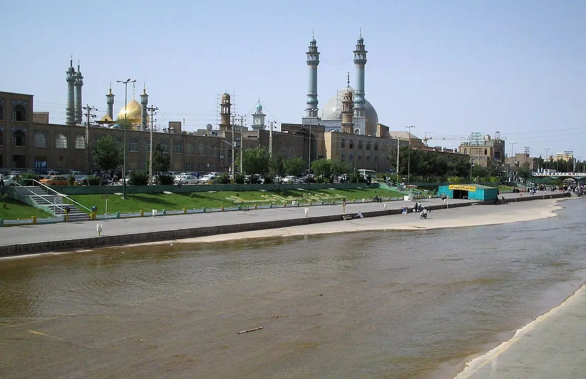 افراد از اسکان در حاشیه رودخانه ها و مسیل ها اجتناب کنند
