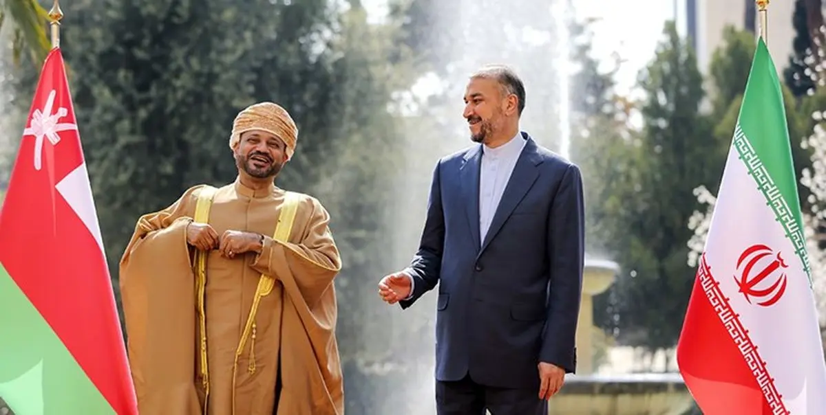 ابراز امیدواری وزیر خارجه نسبت به گسترش روابط اقتصادی ایران و عمان 