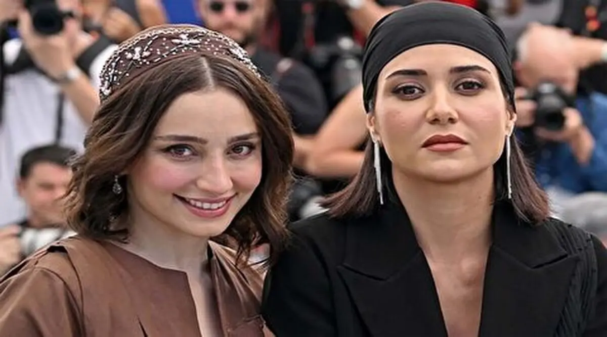 پوشش عجیب پریناز ایزدیار در جشنواره کن +فیلم
