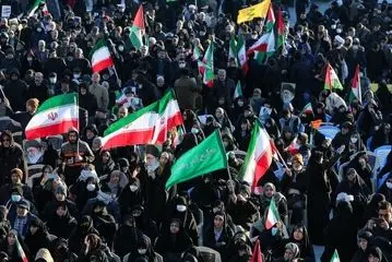 تصاویری از خروش مردم در ۹ دی/ گزارش تصویری