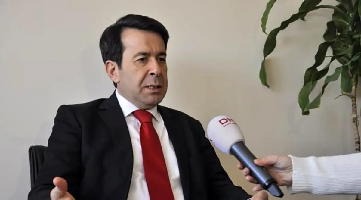 سیاست خارجی آنکارا غیر منطقی است