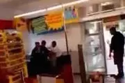 بستن پناهجوی عراقی به درخت درشرق آلمان 