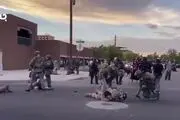 چندین مجروح در تیراندازی طرفداران ترامپ به معترضان نژادپرستی!/فیلم