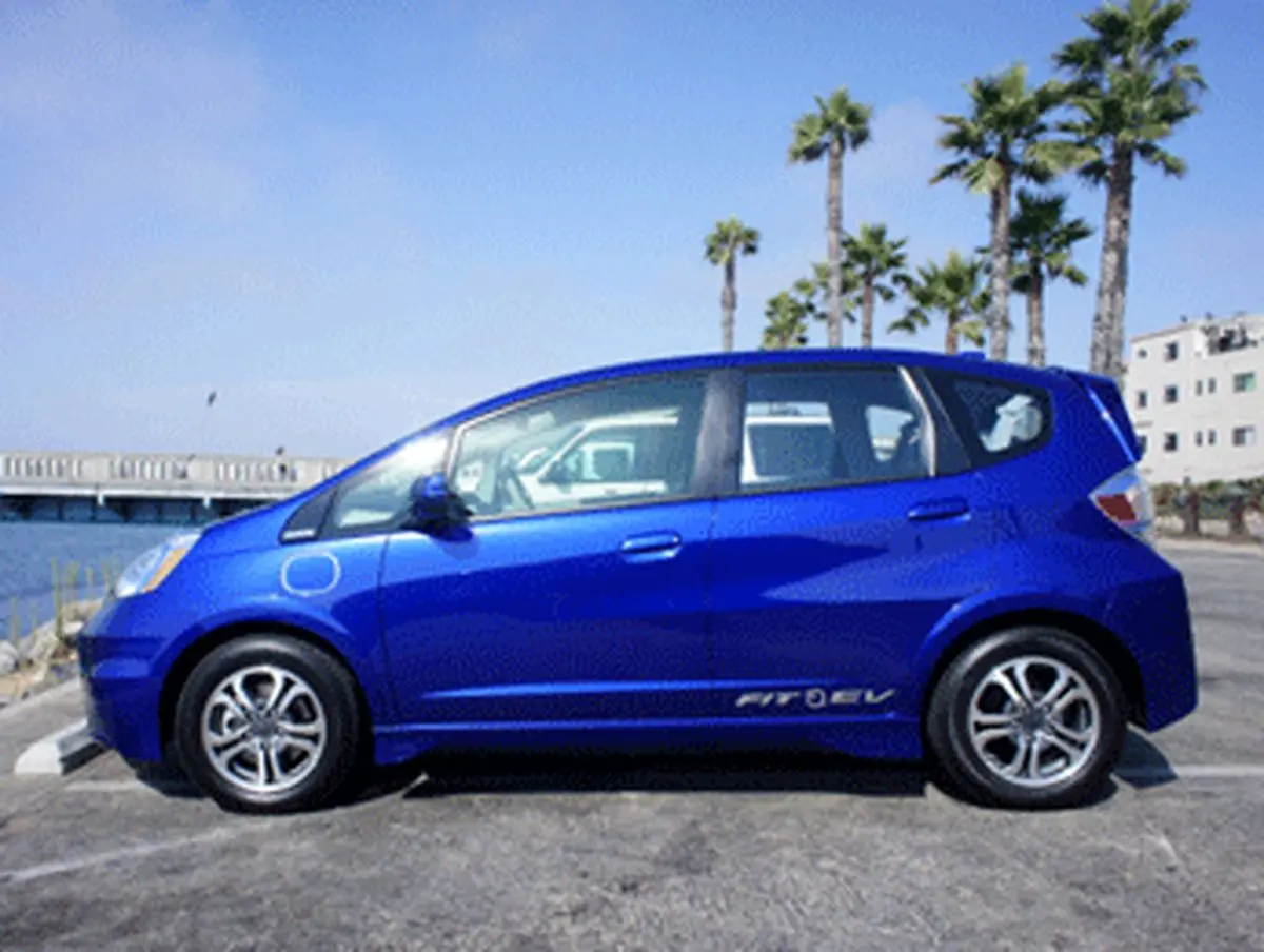 ۲۰۱۳ Honda Fit EV