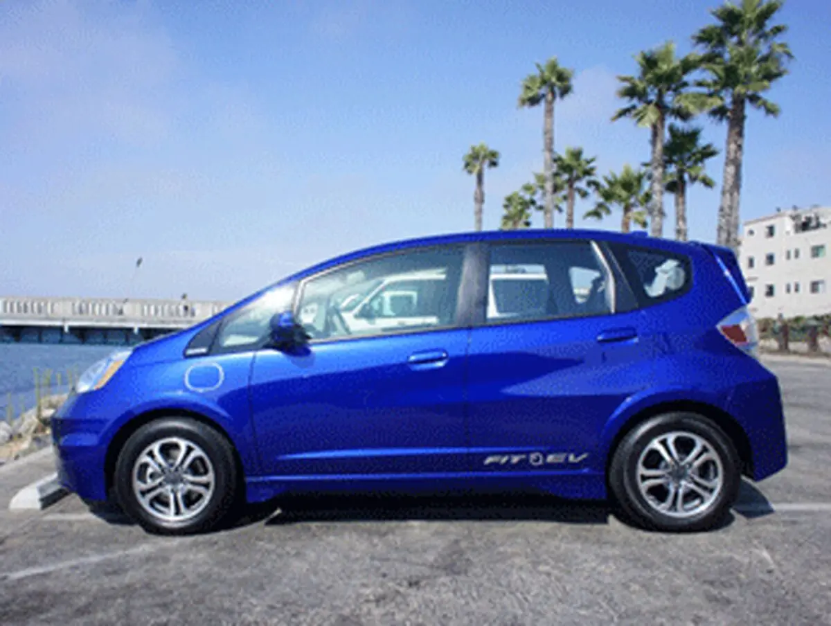۲۰۱۳ Honda Fit EV