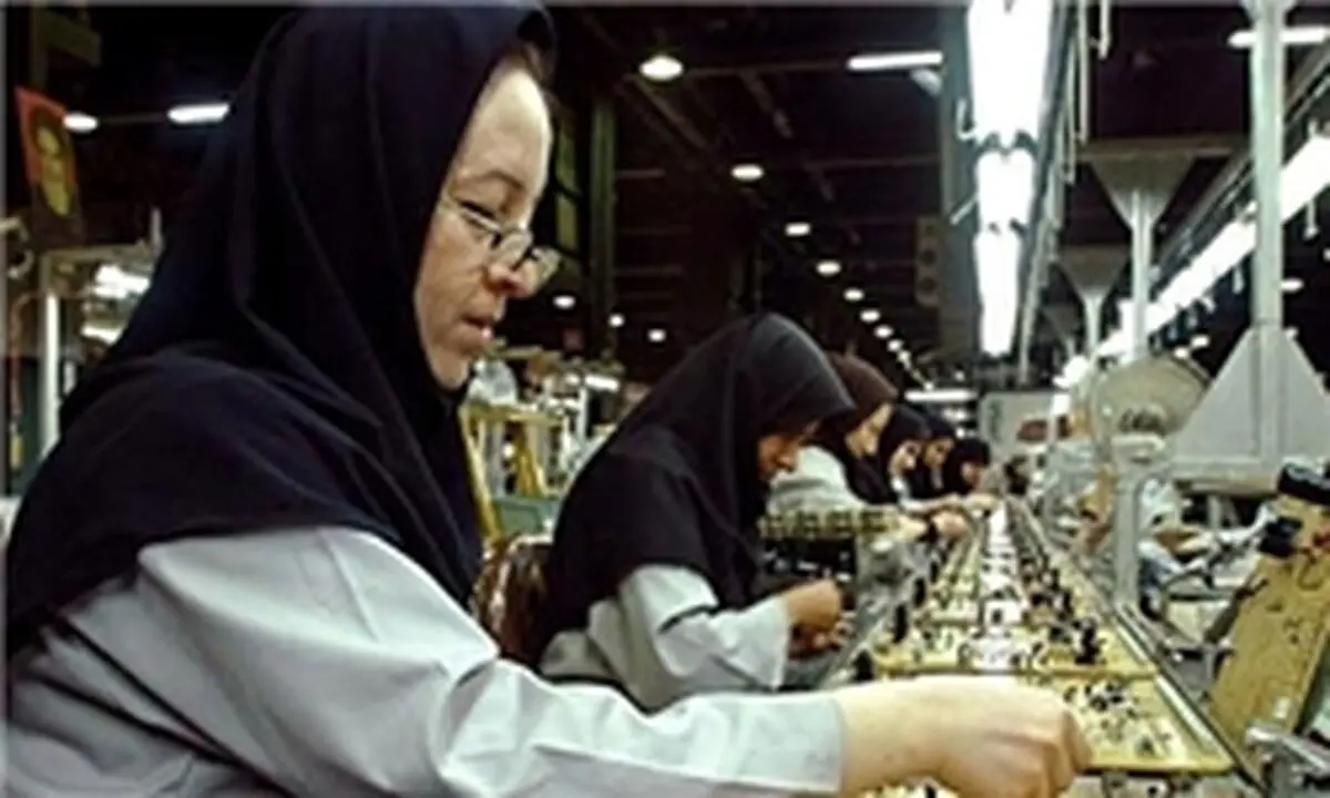 ساعات کار بانوان کاهش می‌یابد