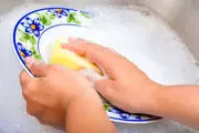 ظرفها را با آی سرد بشوئیم بهتر است یا با آب گرم؟