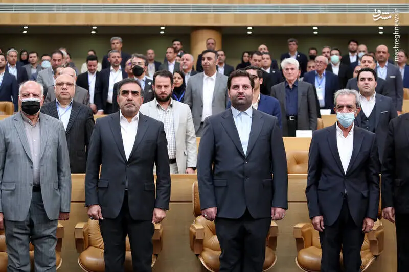 تقدیر از صادر کننده‌های برتر با حضور رئیسی/گزارش تصویری