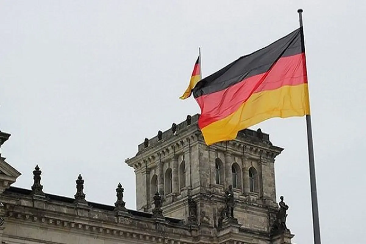 رشد اقتصادی آلمان نصف می‌شود