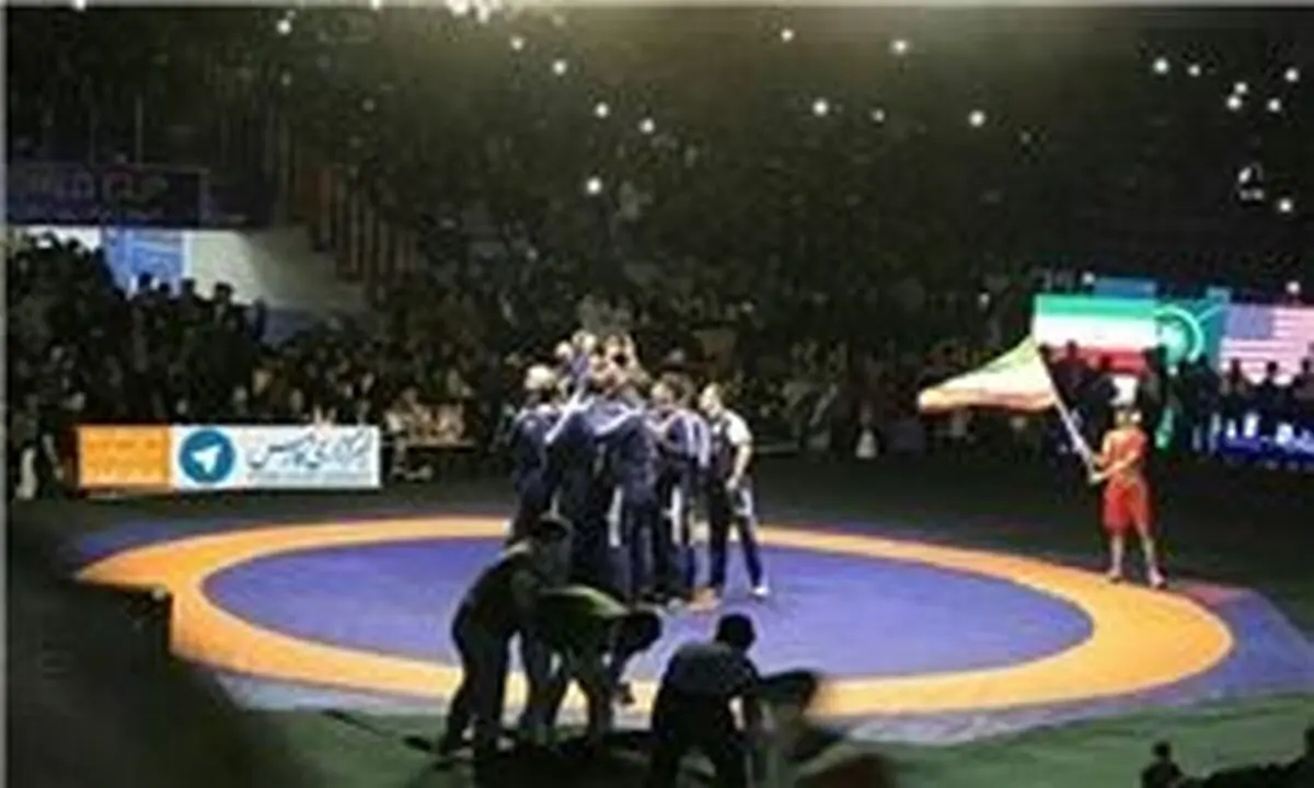 اتفاقی عجیب در زمان اهدای جوایز جام جهانی کشتی فرنگی