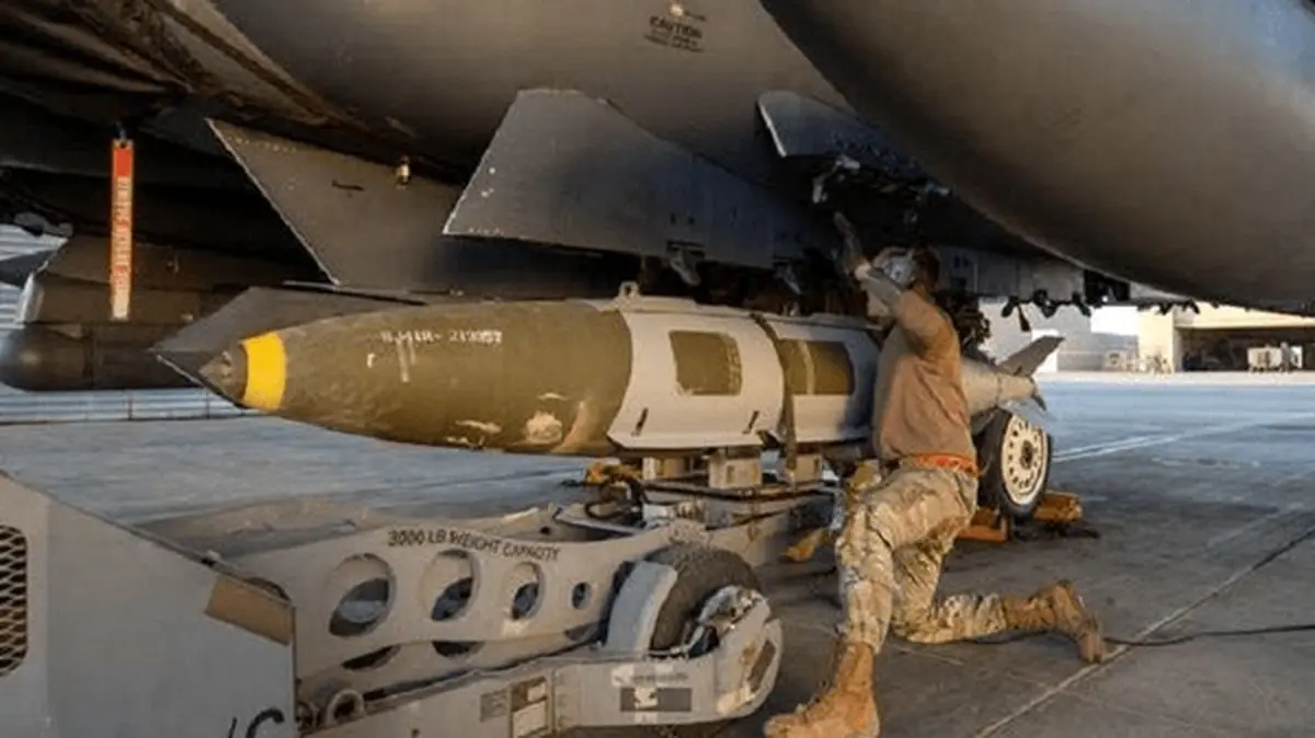 حمله شدید هوایی آمریکا به مرکز سوریه 