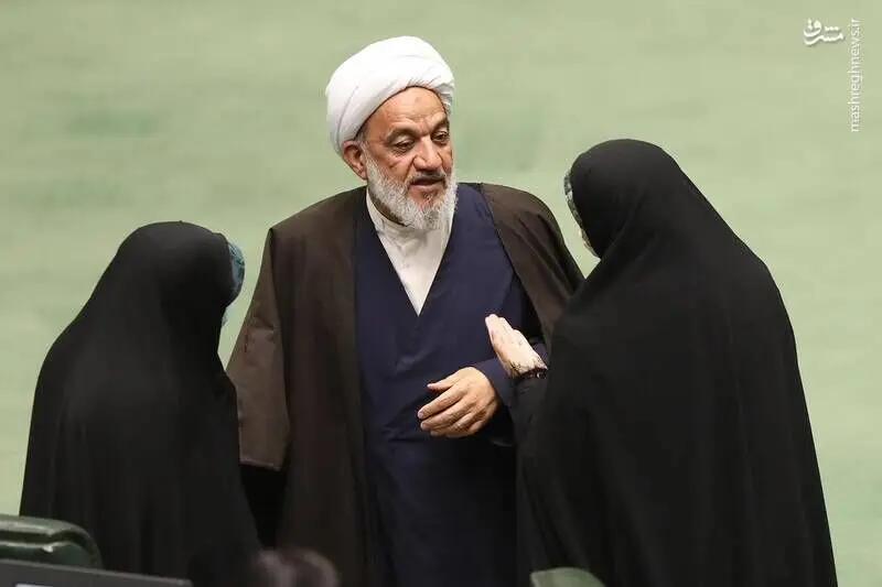 جلسه علنی مجلس در یکشنبه ۲۰ فروردین۱۴۰۲/گزارش تصویری