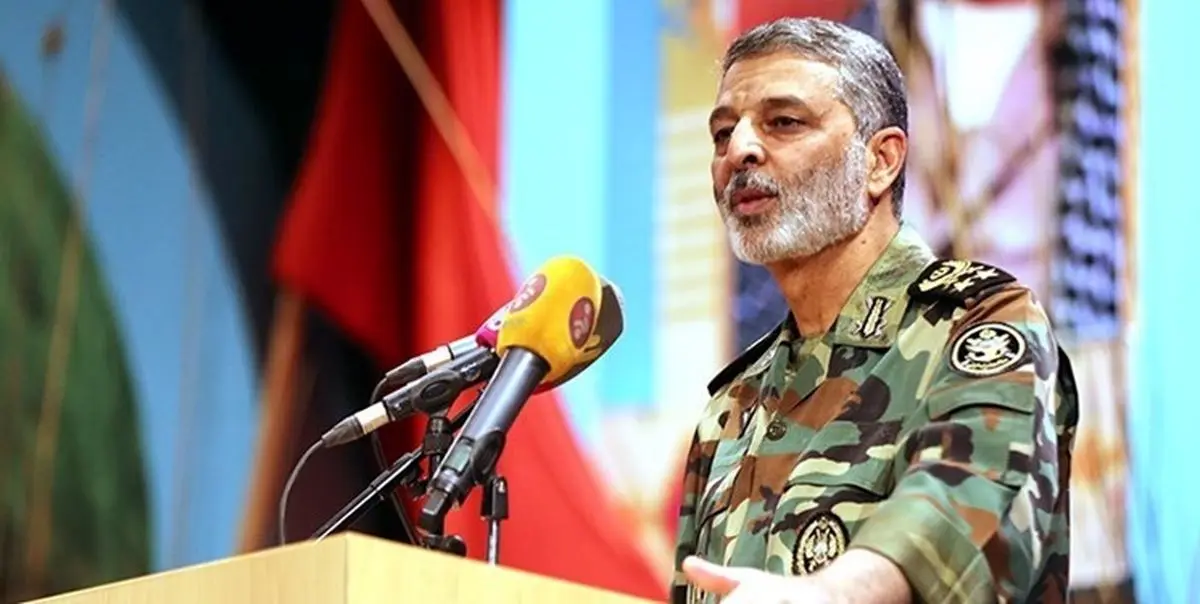 فرمانده ارتش: امروز سرلشکر سلیمانی اگر بیشتر از ما اندوهگین نباشند، کمتر نیست