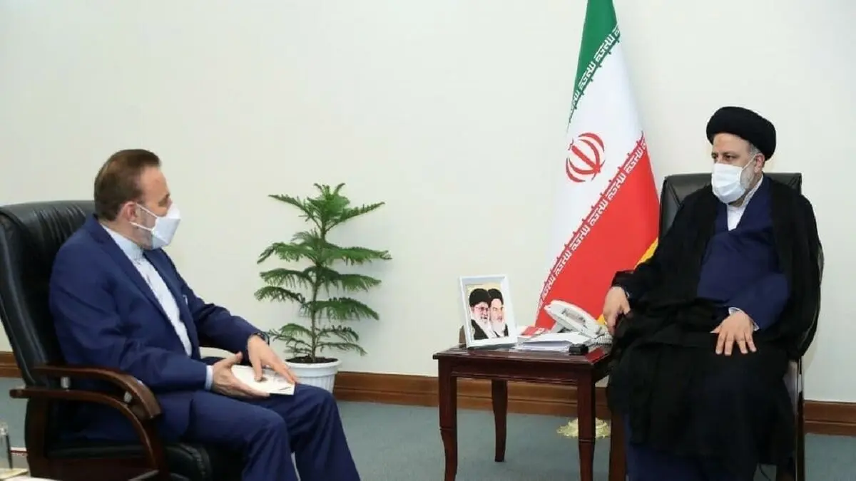 واعظی با رئیس جمهور منتخب دیدار کرد