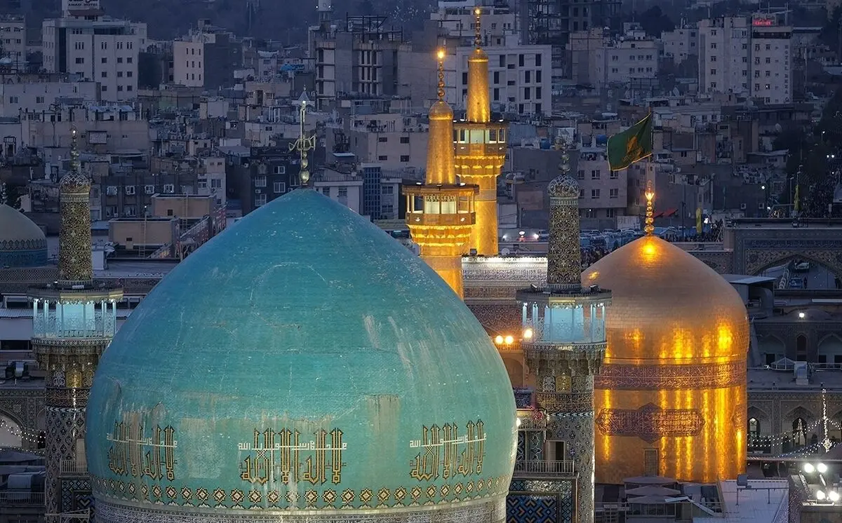 عنایت امام رضا علیه السلام به آیت الله حائری در شب اول قبر ایشان