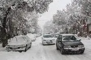 خیابان‌های زنجان پس از بارش برف سنگین‌ و تعطیلی مدارس