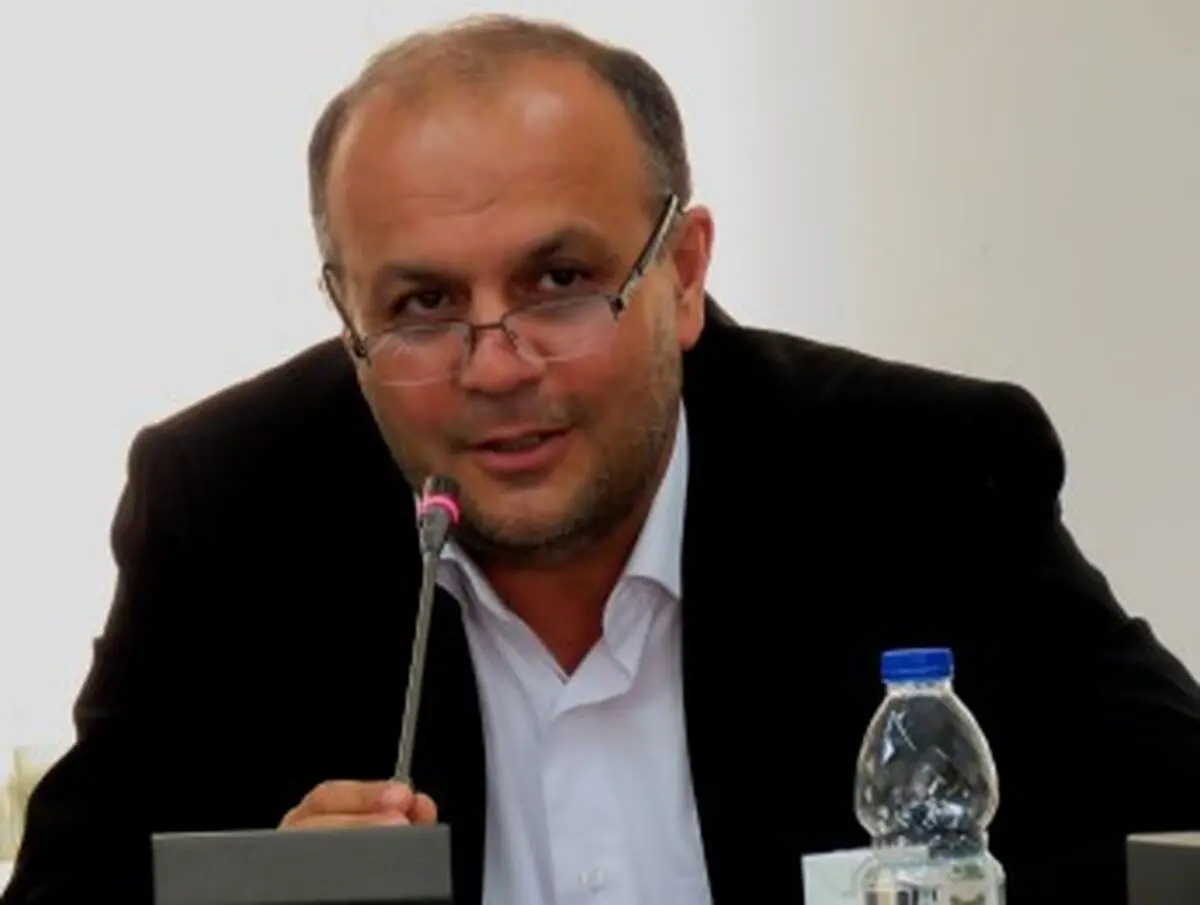 صنعت خودرو باید با قدرت به حرکت خود ادامه دهد