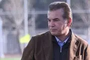 حمید استیلی همراه خانواده‌اش