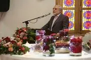 ولنتاین توسط عده‌ای بی‌خبر از فرهنگ اصیل ایرانی اسلامی تقلید می‌شود