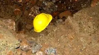 احتمال فوت یک کارگر محبوس شده در زیر آوار معدن منگنز قم
