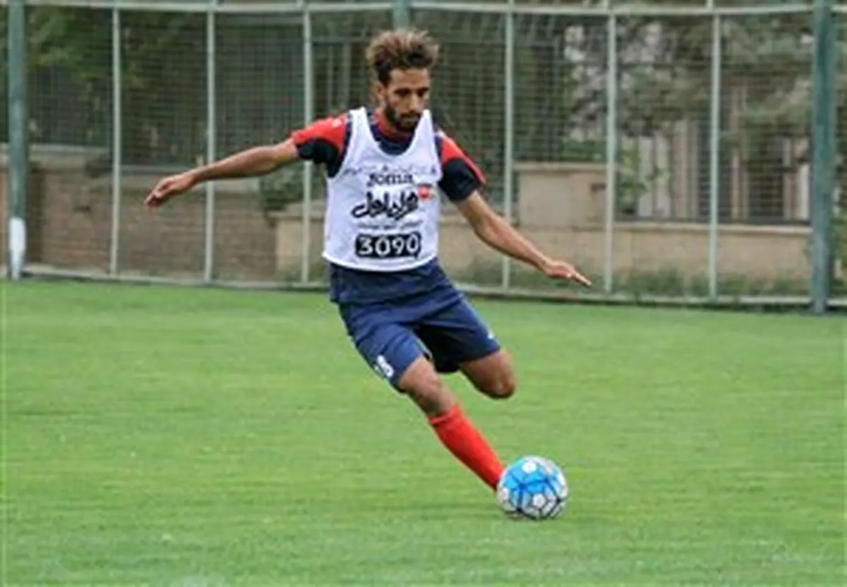 به دنبال گل زدن به استقلال هستم تا دل پرسپولیس را شاد کنم!