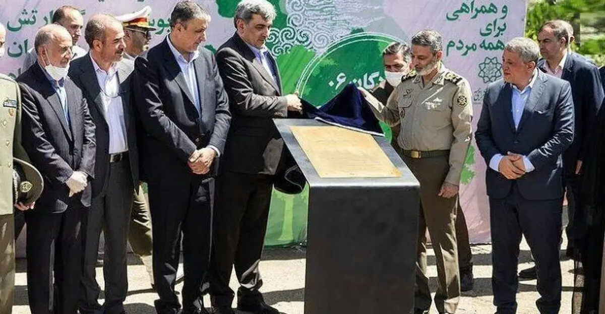 پادگان پارک می‌شود یا برج؟