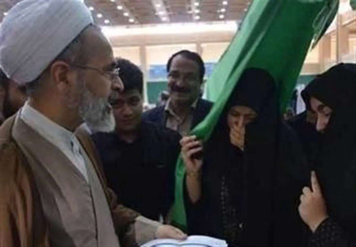 پاسخ رهبر انقلاب به نامه خواهر و برادر میبدی+عکس