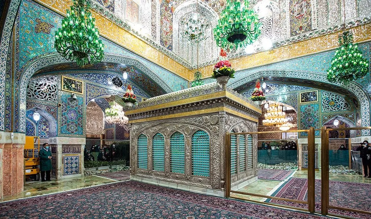 ویژه برنامه‌های گرامیداشت ۲۲ بهمن در بارگاه منور رضوی
