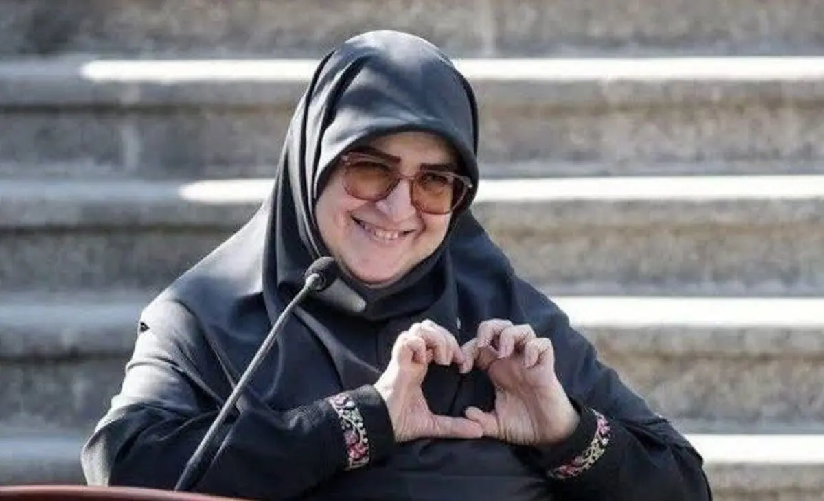 ماجرای قلب نشان دادن سخنگوی دولت به خبرنگاران چه بود؟