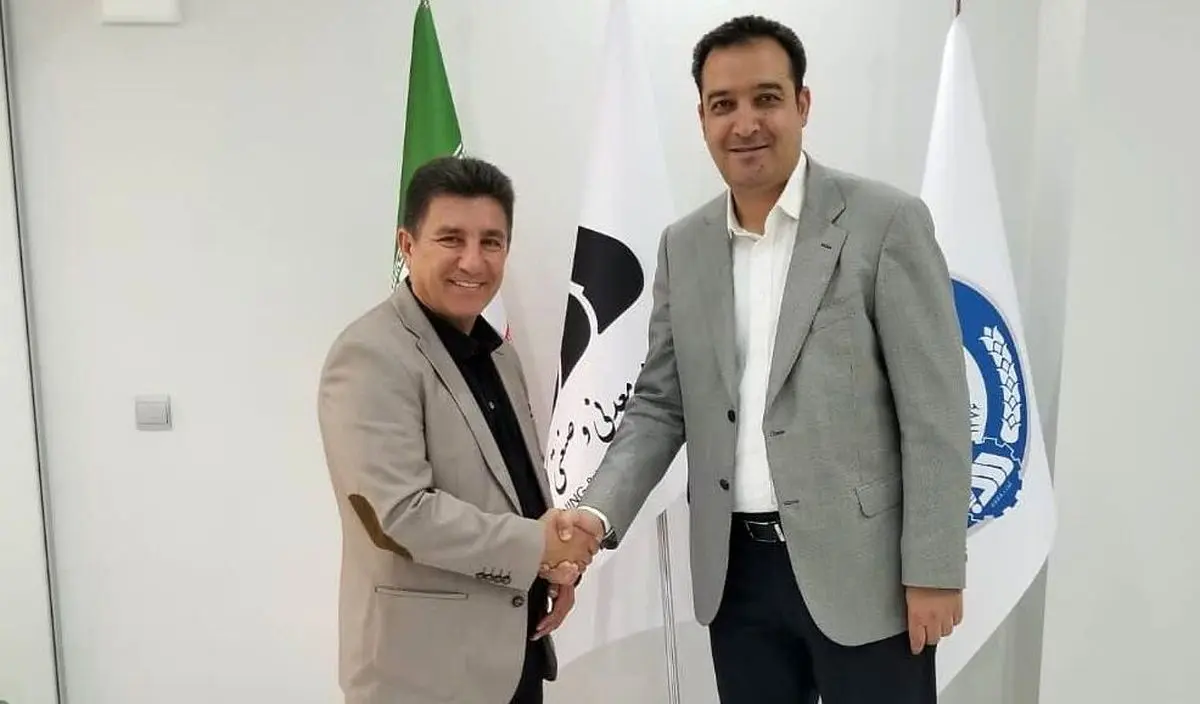 امیر قلعه نویی با گل گهر تمدید کرد
