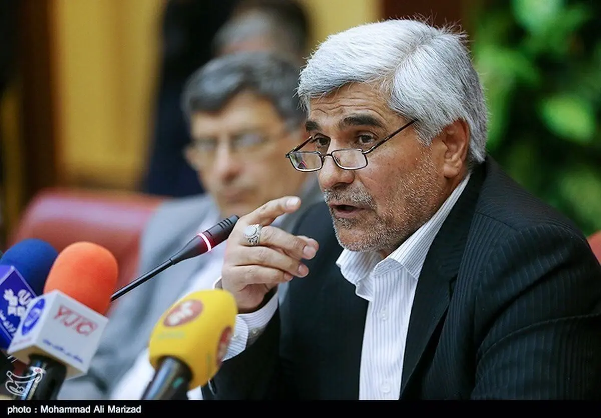 وجود ۱۰۰ هزار دانشجوی دکتری و ۳۵۰ هزار دانشجوی کارشناسی‌ارشد 