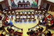 تصویری از سردار شهید قاسم سلیمانی و ابومهدی مهندس در پارلمان عراق