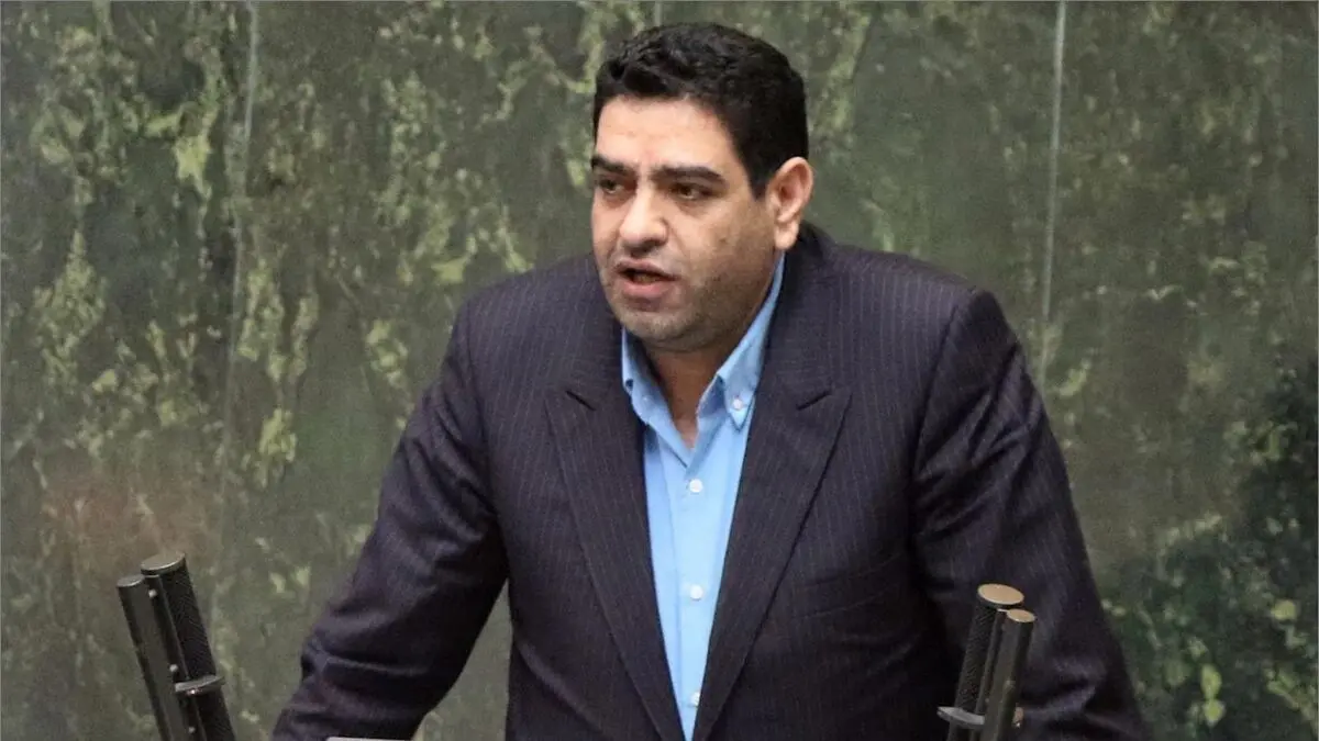 بیگدلی: سفیر انگلیس جاسوسی کرده است
