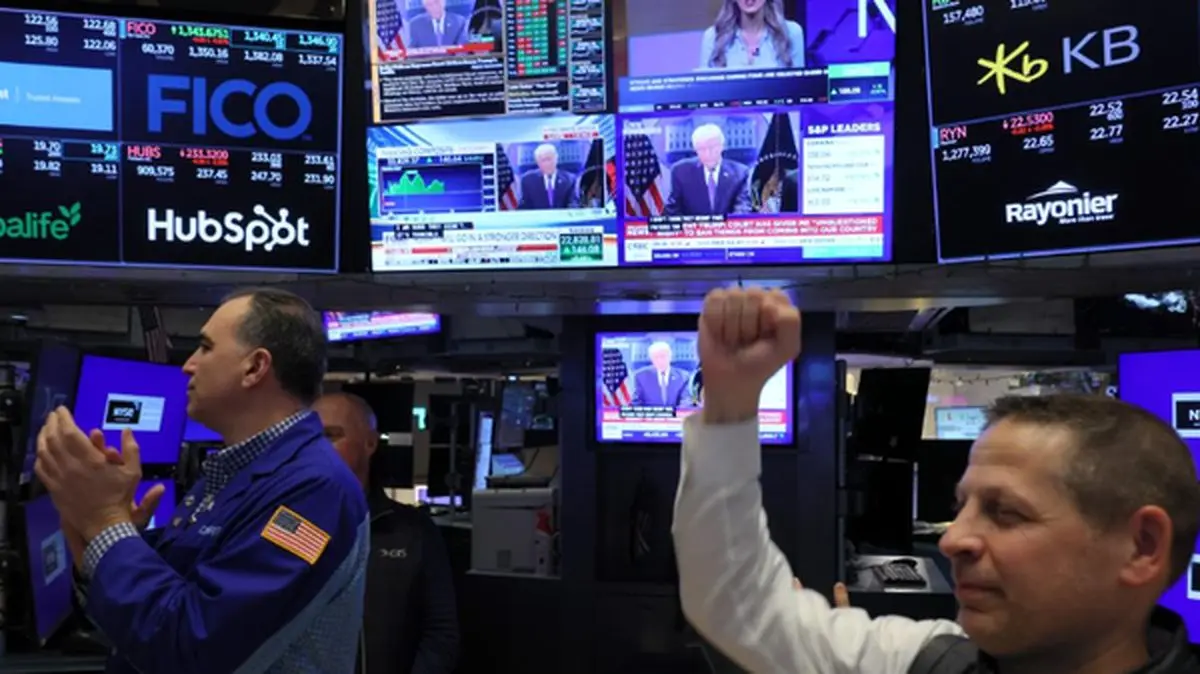 مردم آمریکا از ترامپ غرامت میلیاردی طلب کردند