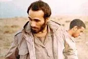 فرمانده‌ای که نیمی از بدنش در باتلاق فرو رفت