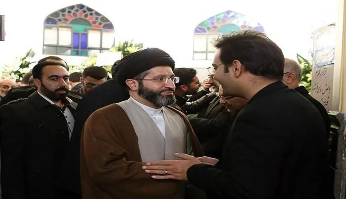 واکنش مردم به مواجهه با حجت الاسلام مسعود خامنه ای+فیلم
