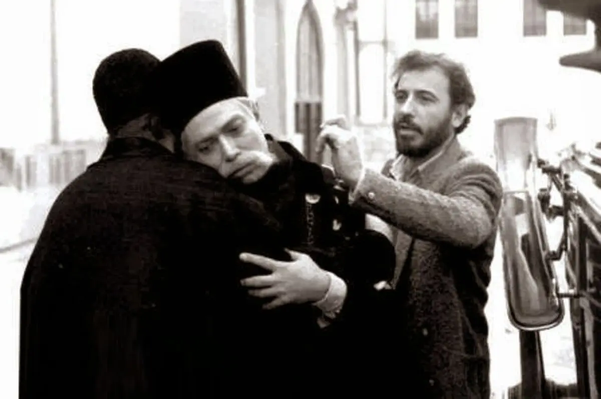 
خداحافظی تلخ با خالق کمال الملک و مادرد یادی از علی حاتمی در سالروز وفاتش