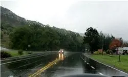 بارش باران و مه گرفتگی در برخی جاده های کشور