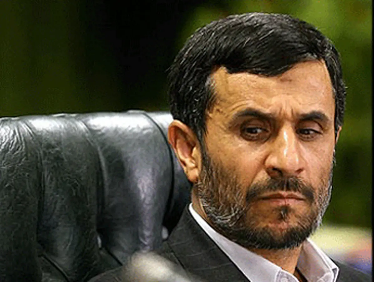 خانه نشینی احمدی نژاد؛ سکوت؛ تایید؛ توجیه!