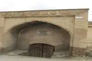 هزینه بالای تعمیرات،درب حمام تاریخی تفرش را بست+تصاویر