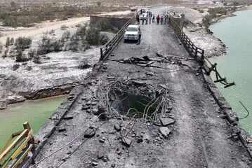 گزارش تصویری از حمله به پل‌های غرب هرمزگان