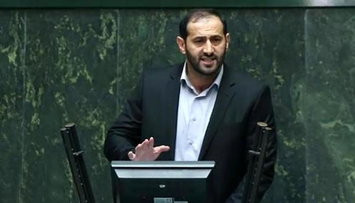 داداشی: شرط سنی برای استخدام دانشجویان دکترا باید افزایش یابد