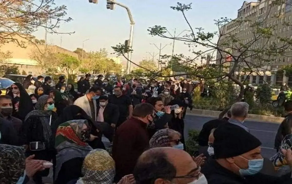 تجمعات حق است یا امتیاز؟/هیچ کشوری اخلال در امنیتش را نمی پذیرد