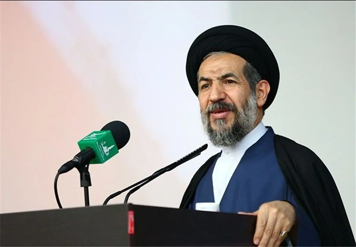 ابوترابی فرد: درآمد نفتی نباید صرف کارهای عمرانی شود
